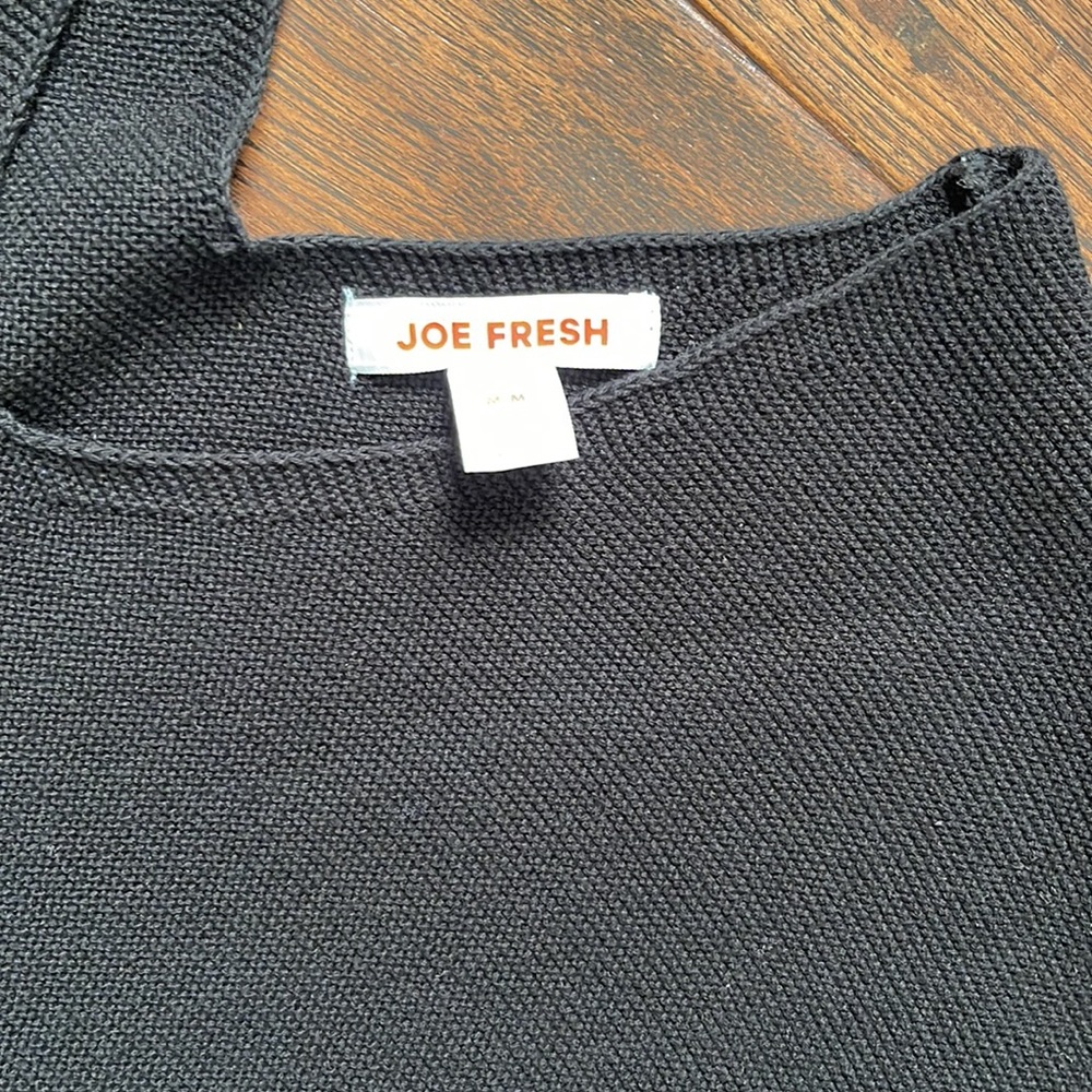 JOE FRESH  v neck sweater, black. Size medium - Picture 3 of 6